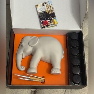 NWT Elephant Parade Elephant Art box